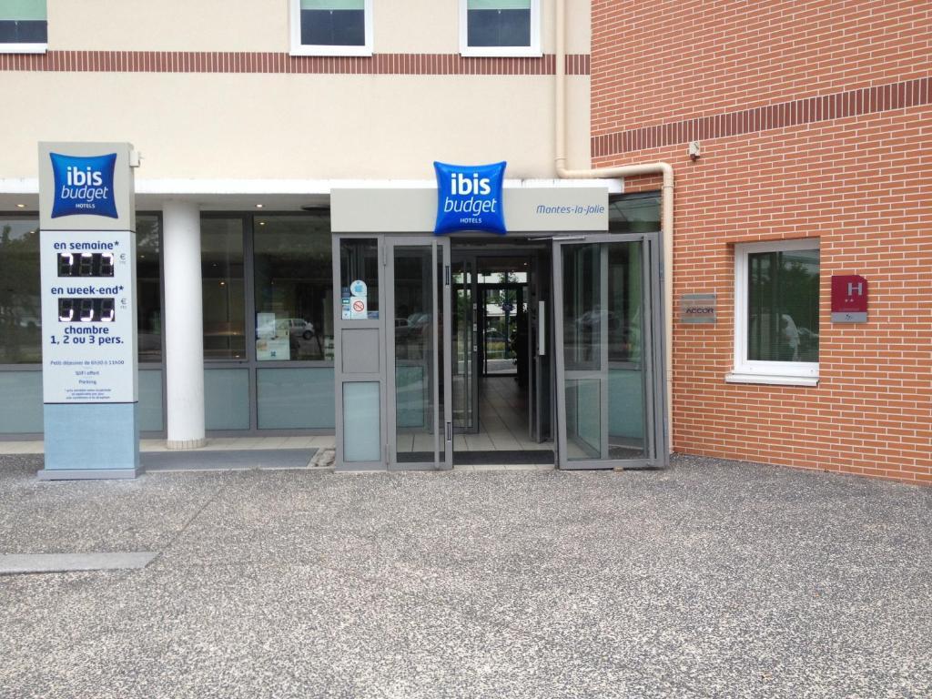 Ibis Budget Mantes-La-Jolie Bagian luar foto